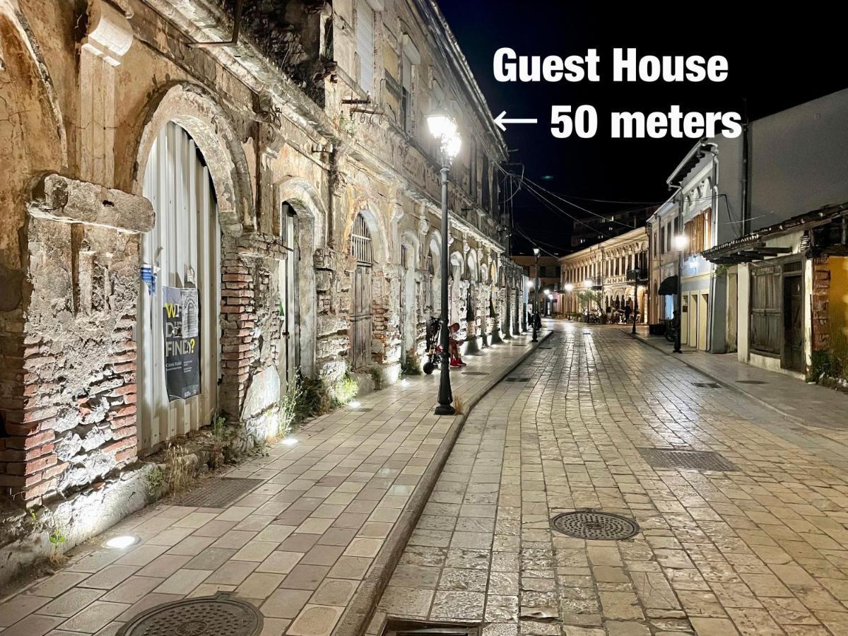 Intown Guesthouse Shkodër エクステリア 写真